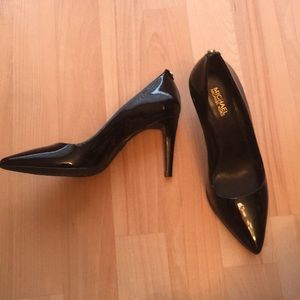 COPY - Brand new Michael kors pumps